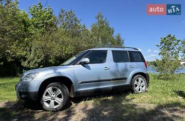 Внедорожник / Кроссовер Skoda Yeti 2012 в 
