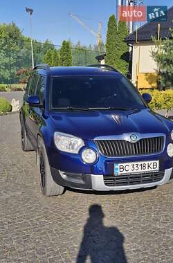 Внедорожник / Кроссовер Skoda Yeti 2011 в 