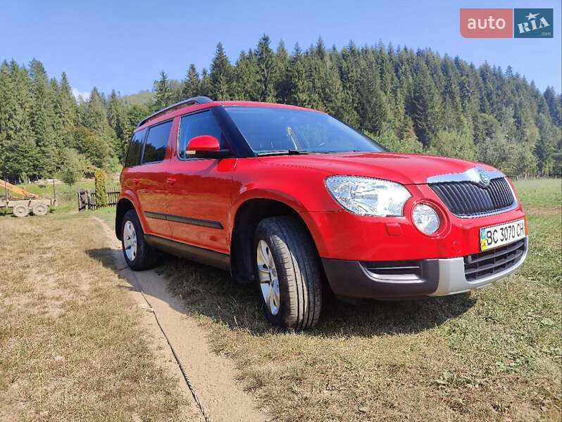 Внедорожник / Кроссовер Skoda Yeti 2012 в 