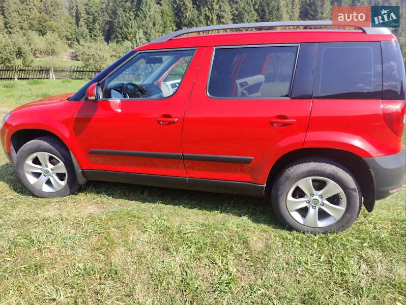Внедорожник / Кроссовер Skoda Yeti 2012 в Дрогобыче