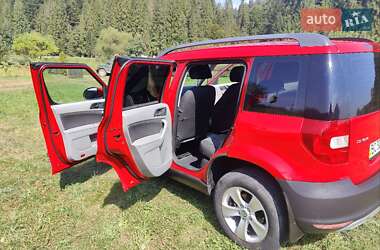 Внедорожник / Кроссовер Skoda Yeti 2012 в 