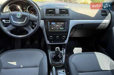 Внедорожник / Кроссовер Skoda Yeti 2012 в 
