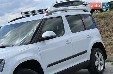 Внедорожник / Кроссовер Skoda Yeti 2016 в 