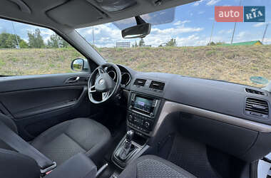 Внедорожник / Кроссовер Skoda Yeti 2016 в 