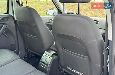 Внедорожник / Кроссовер Skoda Yeti 2016 в 