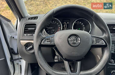 Внедорожник / Кроссовер Skoda Yeti 2016 в 