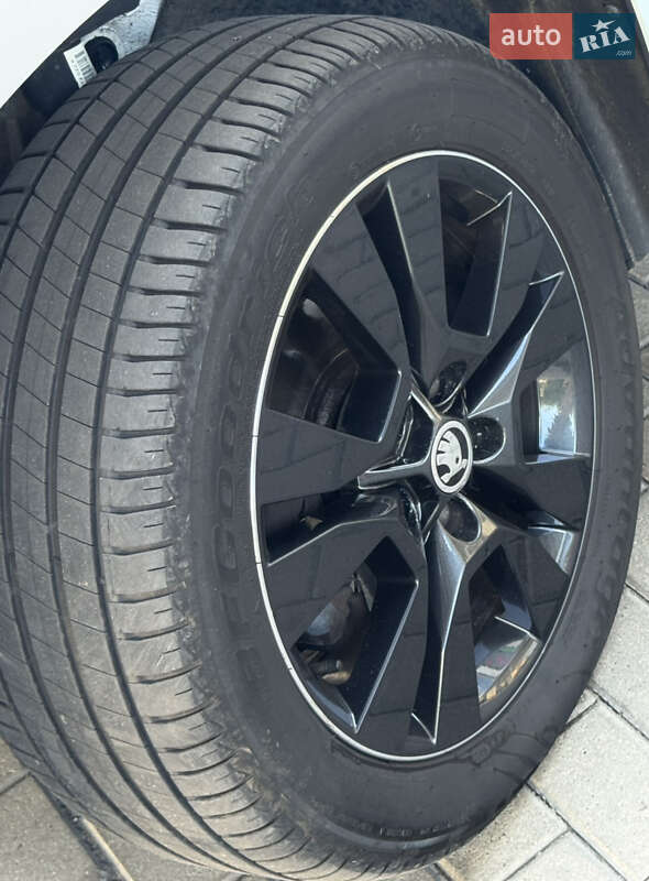 Внедорожник / Кроссовер Skoda Yeti 2015 в Житомире