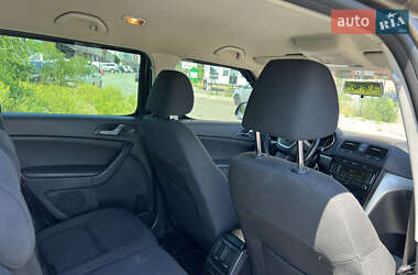 Внедорожник / Кроссовер Skoda Yeti 2012 в 