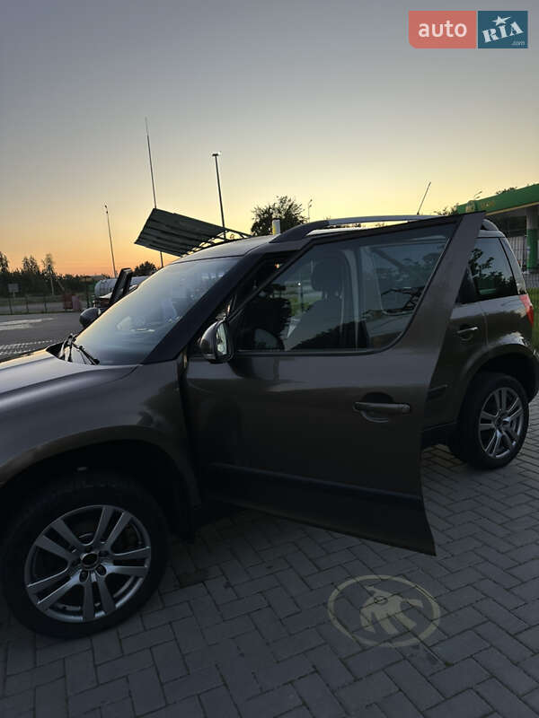 Внедорожник / Кроссовер Skoda Yeti 2011 в Житомире