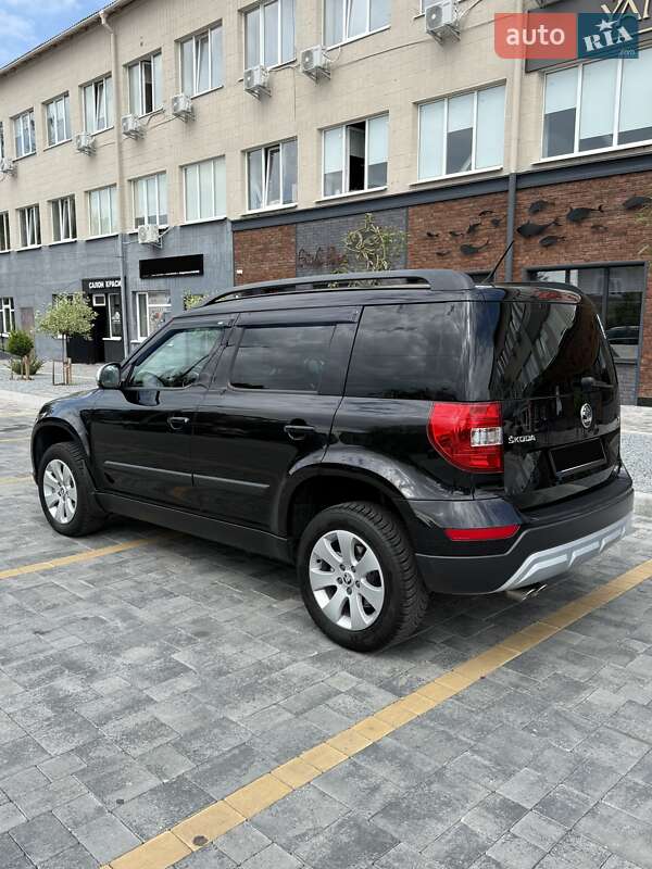 Внедорожник / Кроссовер Skoda Yeti 2014 в Звягеле