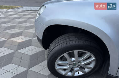 Внедорожник / Кроссовер Skoda Yeti 2010 в 