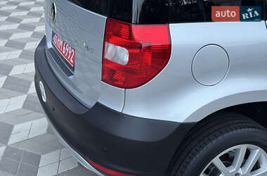 Внедорожник / Кроссовер Skoda Yeti 2010 в 