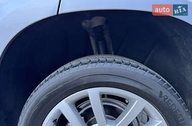 Внедорожник / Кроссовер Skoda Yeti 2010 в 