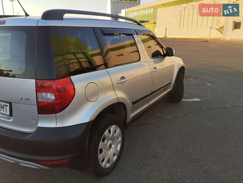 Внедорожник / Кроссовер Skoda Yeti 2012 в Киеве