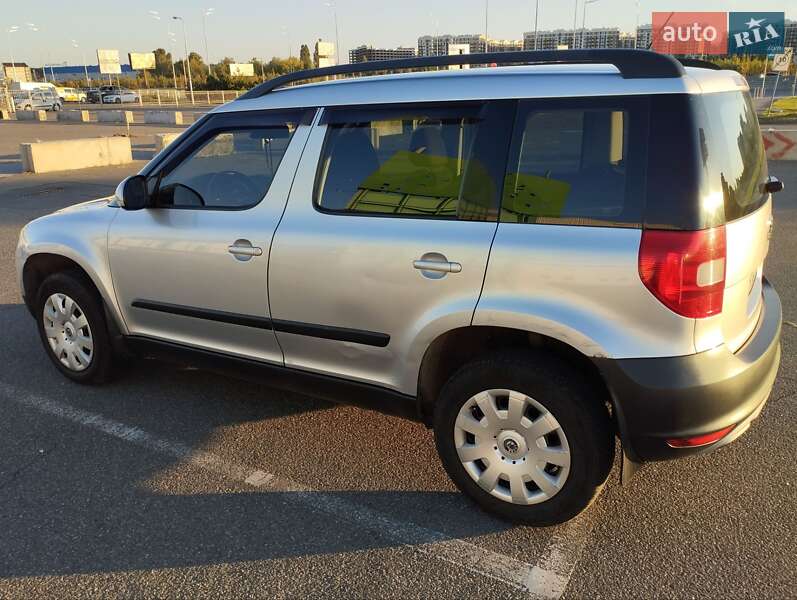 Внедорожник / Кроссовер Skoda Yeti 2012 в Киеве