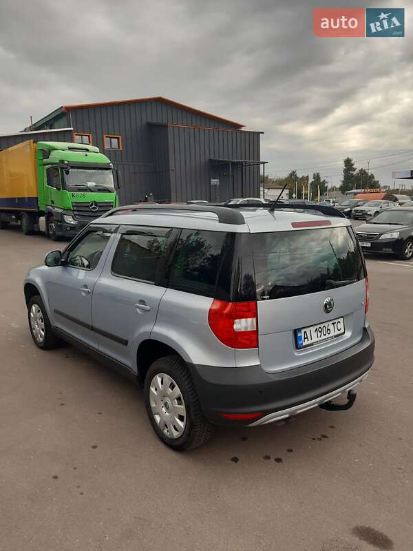 Позашляховик / Кросовер Skoda Yeti 2012 в Ірпені