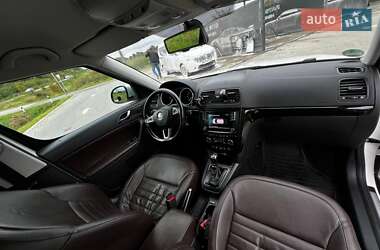 Внедорожник / Кроссовер Skoda Yeti 2015 в 