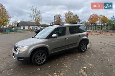 Внедорожник / Кроссовер Skoda Yeti 2010 в 