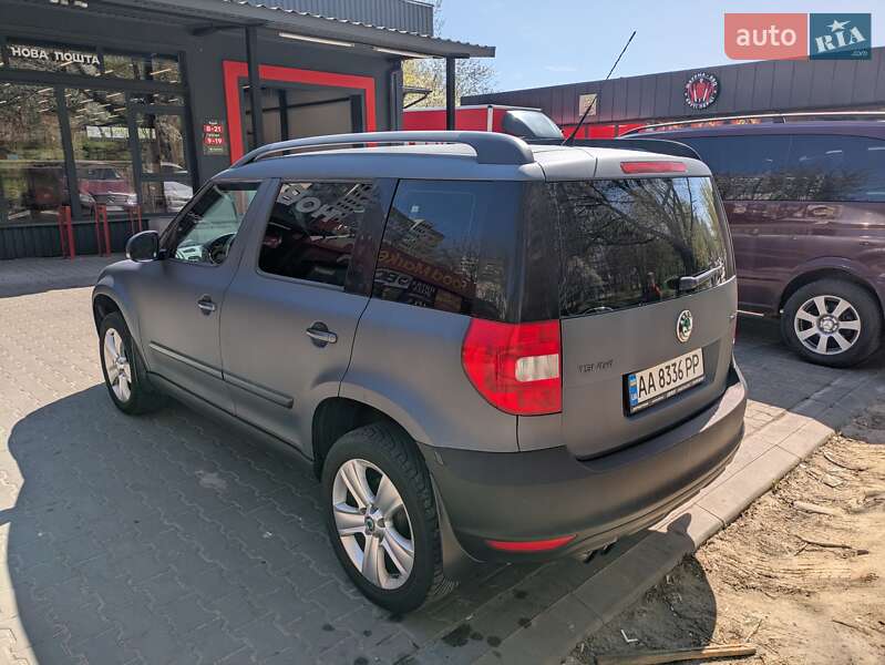 Позашляховик / Кросовер Skoda Yeti 2009 в Києві