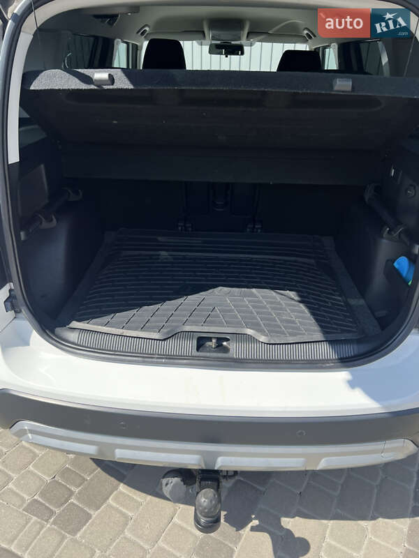 Внедорожник / Кроссовер Skoda Yeti 2013 в Николаеве