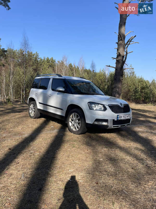 Внедорожник / Кроссовер Skoda Yeti 2014 в Киеве