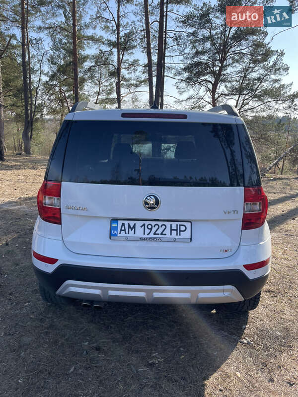 Внедорожник / Кроссовер Skoda Yeti 2014 в Киеве