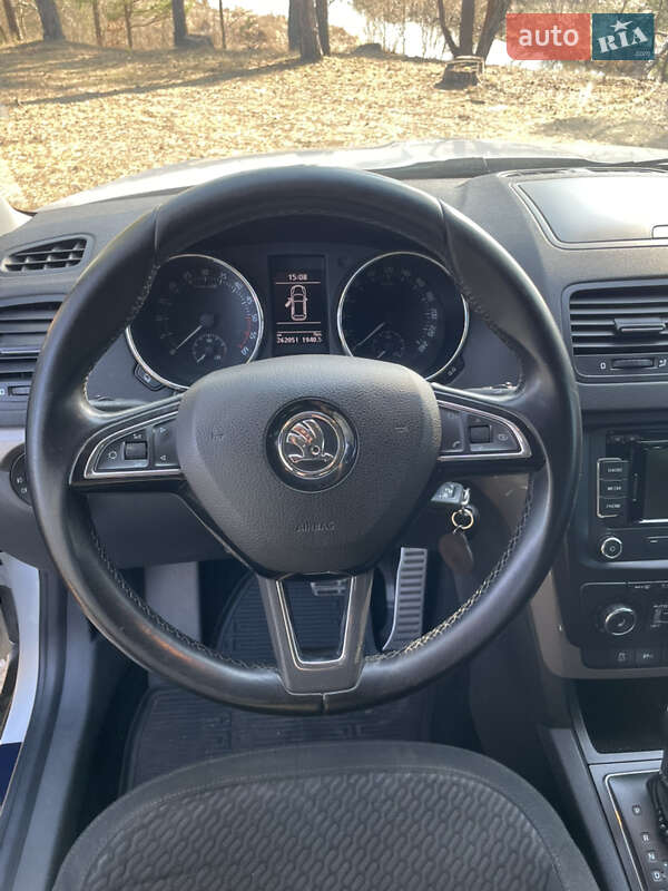 Внедорожник / Кроссовер Skoda Yeti 2014 в Киеве