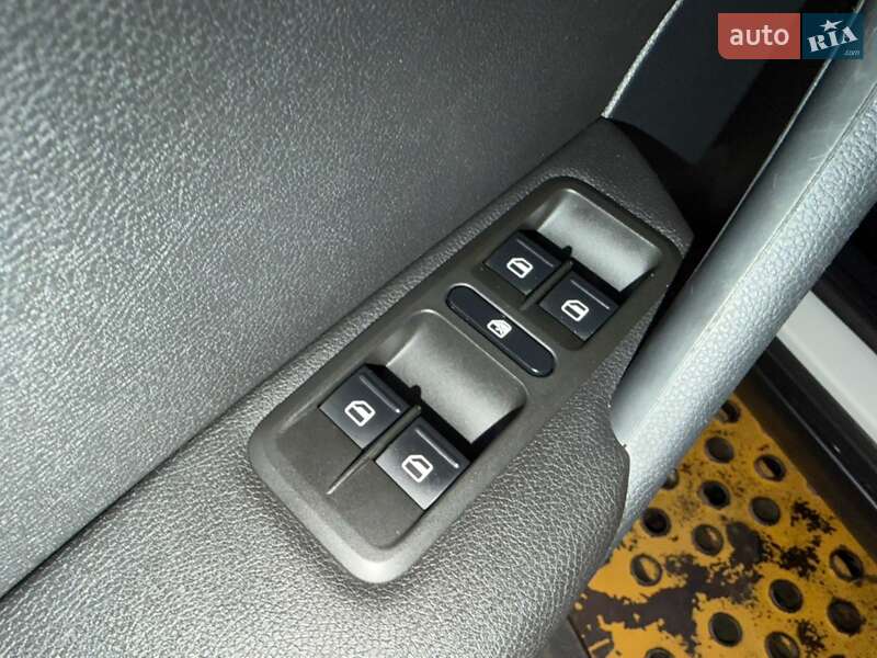 Внедорожник / Кроссовер Skoda Yeti 2014 в Ровно фото 26 Внедорожник / Кроссовер Skoda Yeti 2014 в Ровно