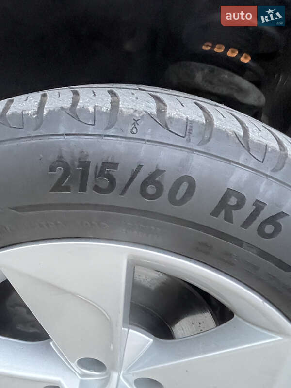 Внедорожник / Кроссовер Skoda Yeti 2011 в Луцке