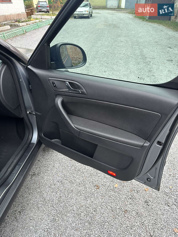 Внедорожник / Кроссовер Skoda Yeti 2013 в Звягеле