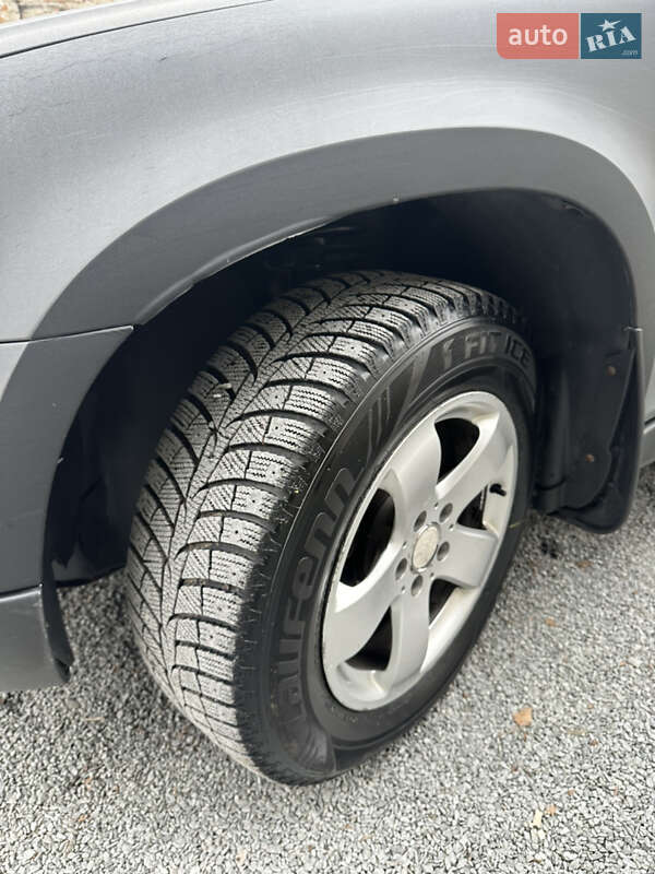 Внедорожник / Кроссовер Skoda Yeti 2013 в Звягеле