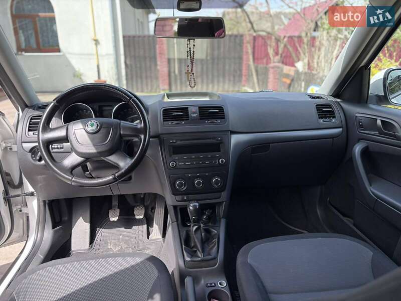 Позашляховик / Кросовер Skoda Yeti 2013 в Львові