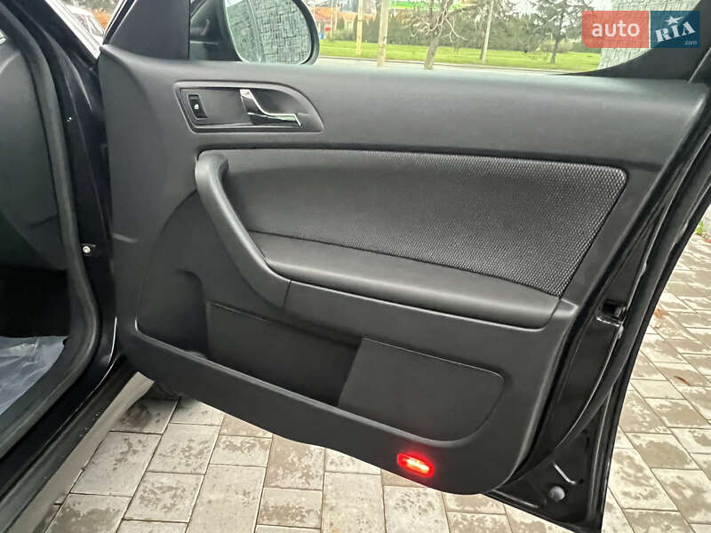 Внедорожник / Кроссовер Skoda Yeti 2012 в Луцке фото 45 Внедорожник / Кроссовер Skoda Yeti 2012 в Луцке