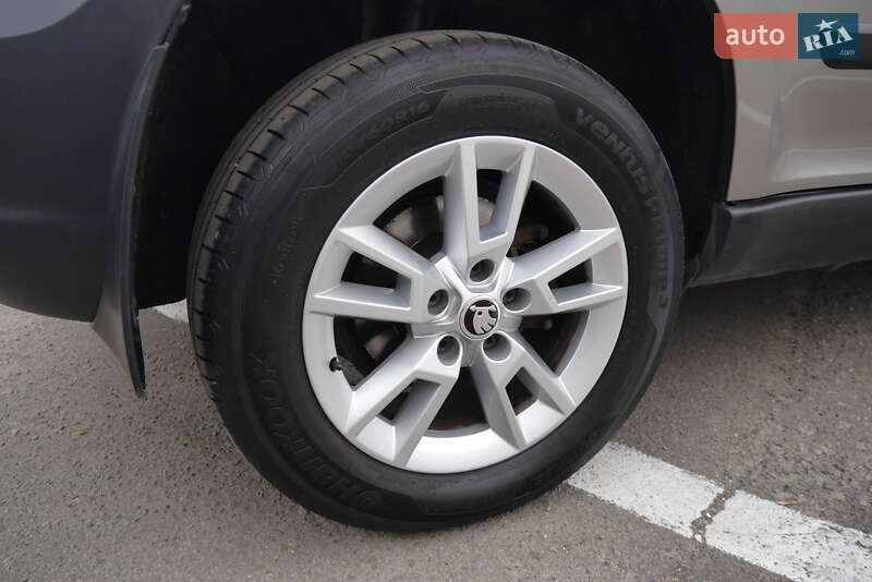 Внедорожник / Кроссовер Skoda Yeti 2011 в Киеве фото 8 Внедорожник / Кроссовер Skoda Yeti 2011 в Киеве