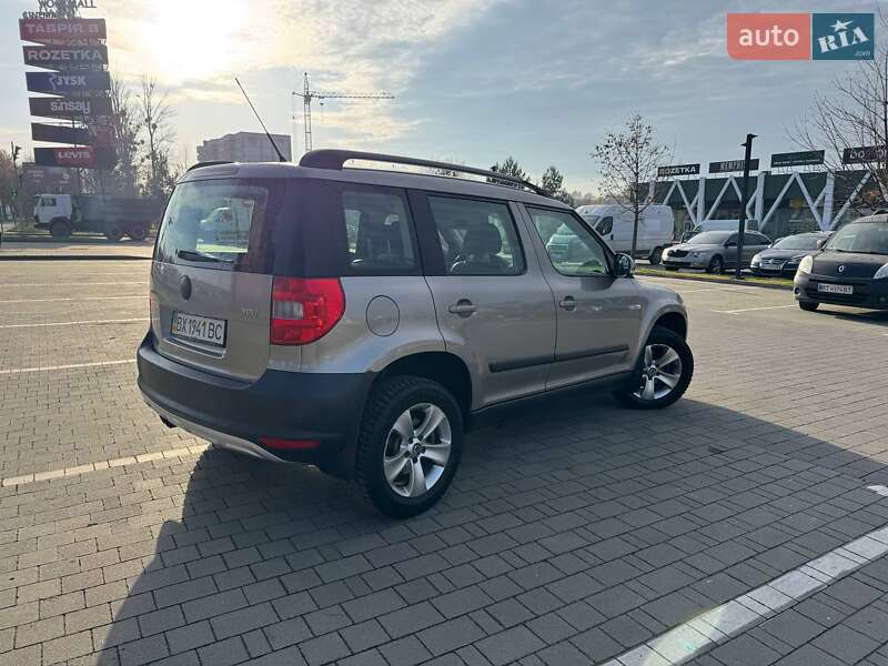 Внедорожник / Кроссовер Skoda Yeti 2009 в Хмельницком