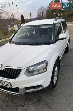 Позашляховик / Кросовер Skoda Yeti 2015 в Києві
