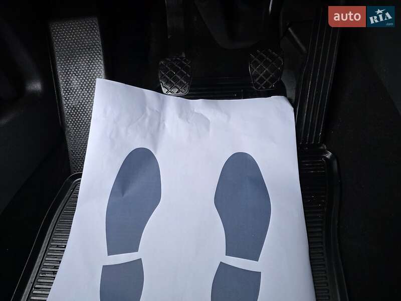 Позашляховик / Кросовер Skoda Yeti 2012 в Хмельницькому