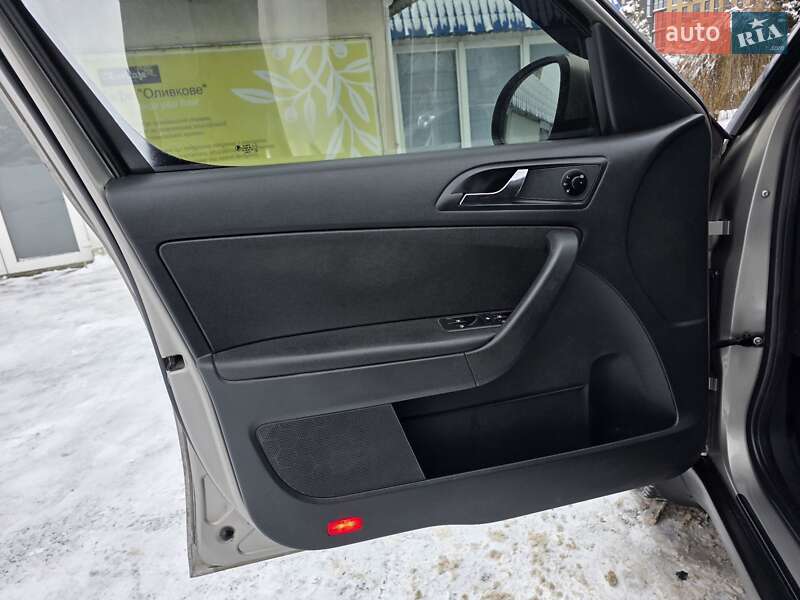 Позашляховик / Кросовер Skoda Yeti 2012 в Хмельницькому