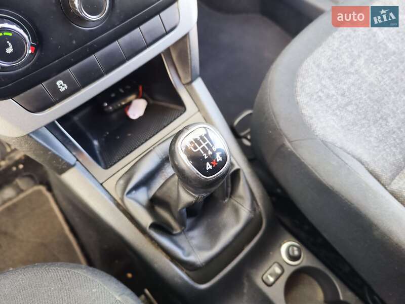 Внедорожник / Кроссовер Skoda Yeti 2014 в Львове