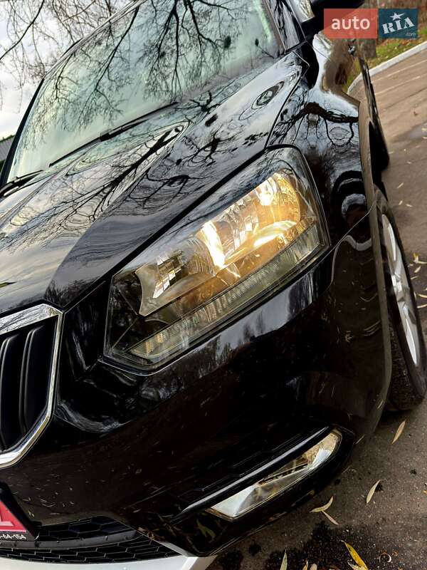 Внедорожник / Кроссовер Skoda Yeti 2014 в Киеве