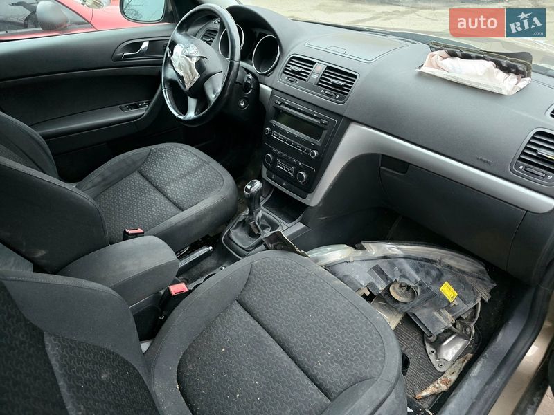 Внедорожник / Кроссовер Skoda Yeti 2012 в Харькове фото 6 Внедорожник / Кроссовер Skoda Yeti 2012 в Харькове