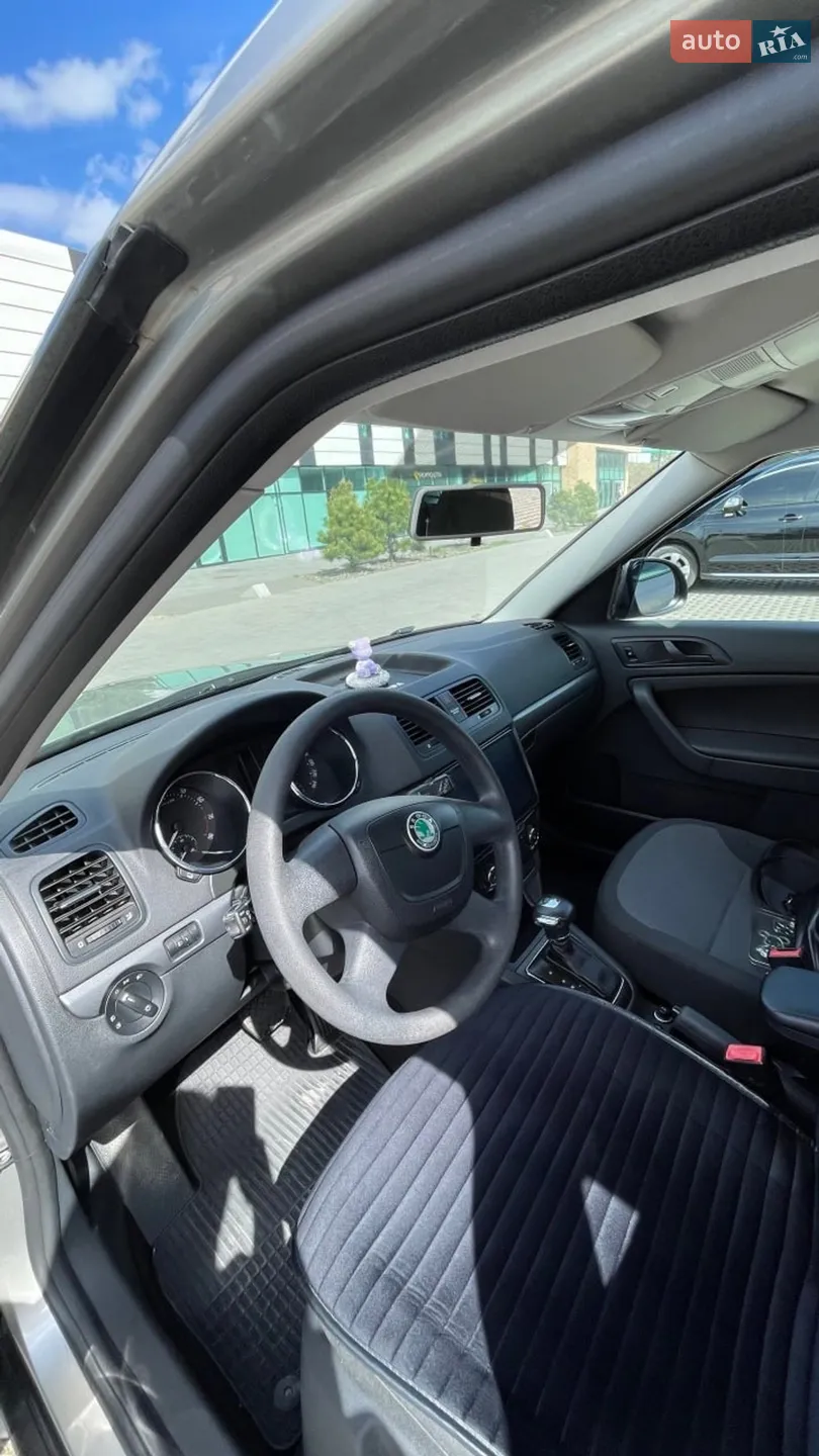 2011 Skoda Yeti - мініатюра 35