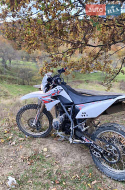 Мотоцикл Внедорожный (Enduro) SkyBike CRDX 2020 в Косове