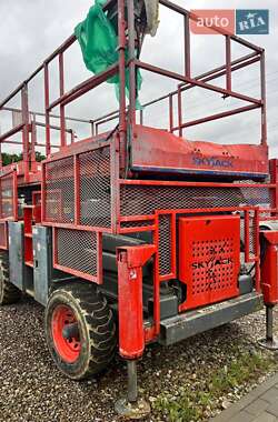 Ножничный подъемник Skyjack SJ 1998 в Львове