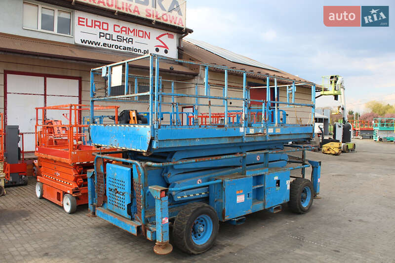 Ножничный подъемник Skyjack SJ 2007 в Львове