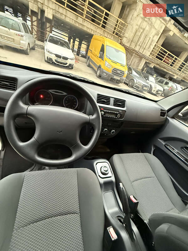 Вантажний фургон Skywell 007 2020 в Києві фото 24 Вантажний фургон Skywell 007 2020 в Києві