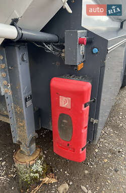 Цистерна напівпричіп Slisko CM-1-4-S/30 2006 в Мукачевому