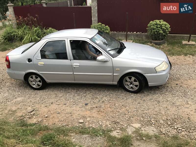 Седан SMA Maple C52 2007 в Коломые