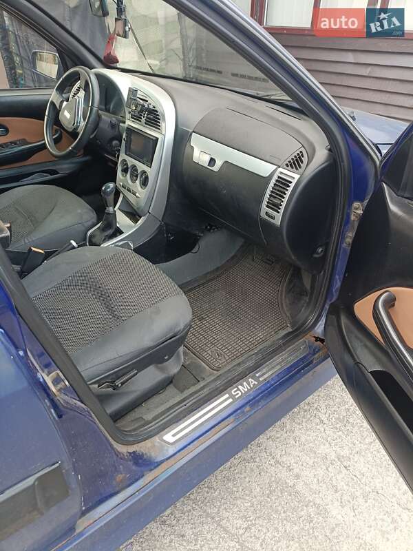 Хетчбек SMA Maple R80 2007 в Рівному