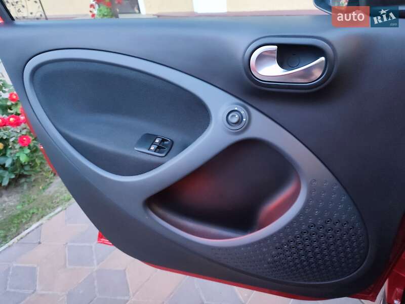 Хетчбек Smart EQ Forfour 2018 в Яготині